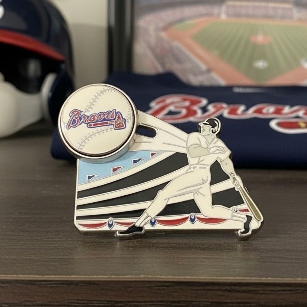 Atlanta Braves MLB Baseball Spinner Pin Aminco 2003 Batter Enamel Collectible